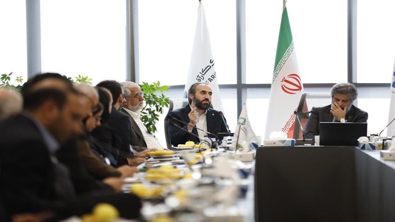 بررسی اهمیت، وضعیت و جایگاه تطبیق مقررات در شرکت‌ها و سازمان‌های غیربانکی